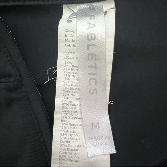 Fabletics Women’s 1/4 Zip Pullover Athletic top Sz Medium Color Black Stretch - Picture 6 of 10